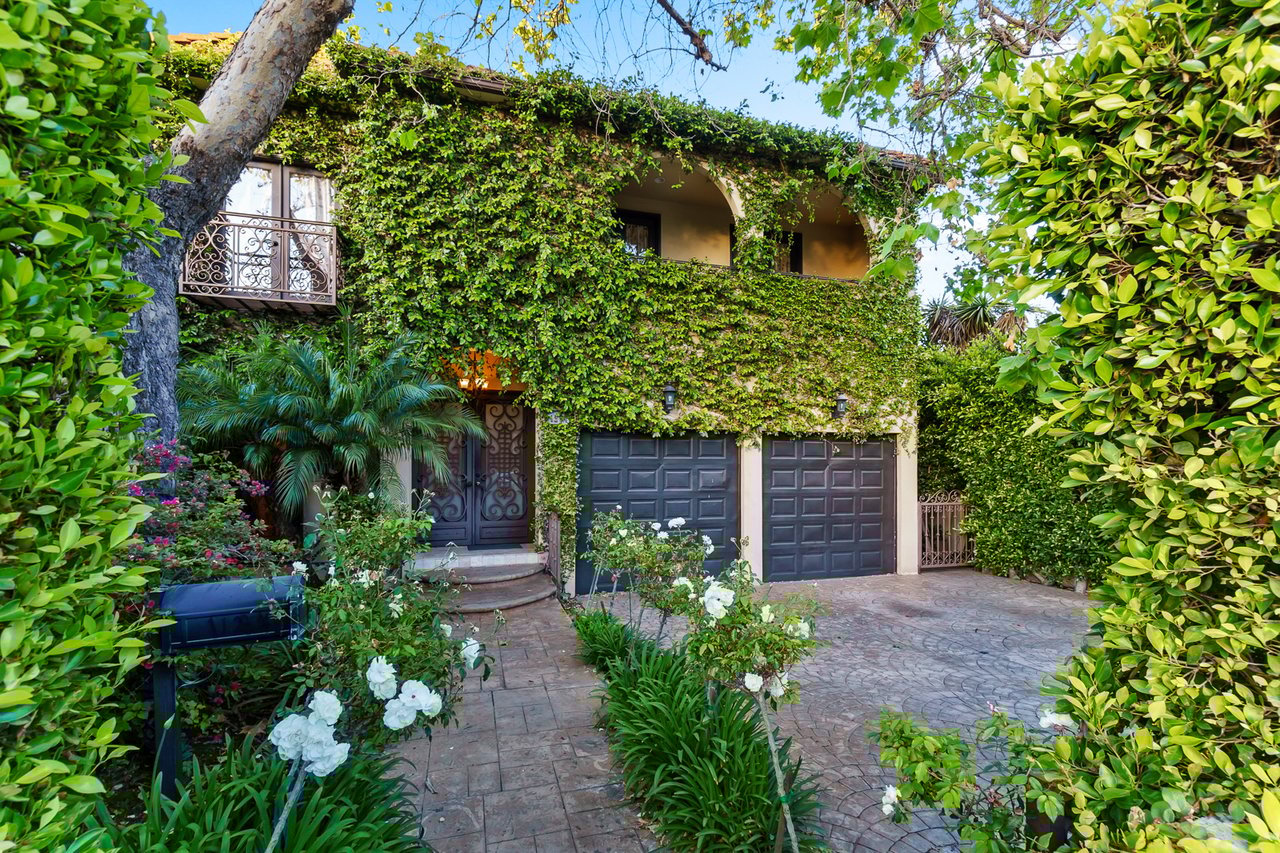 Valley Opulent