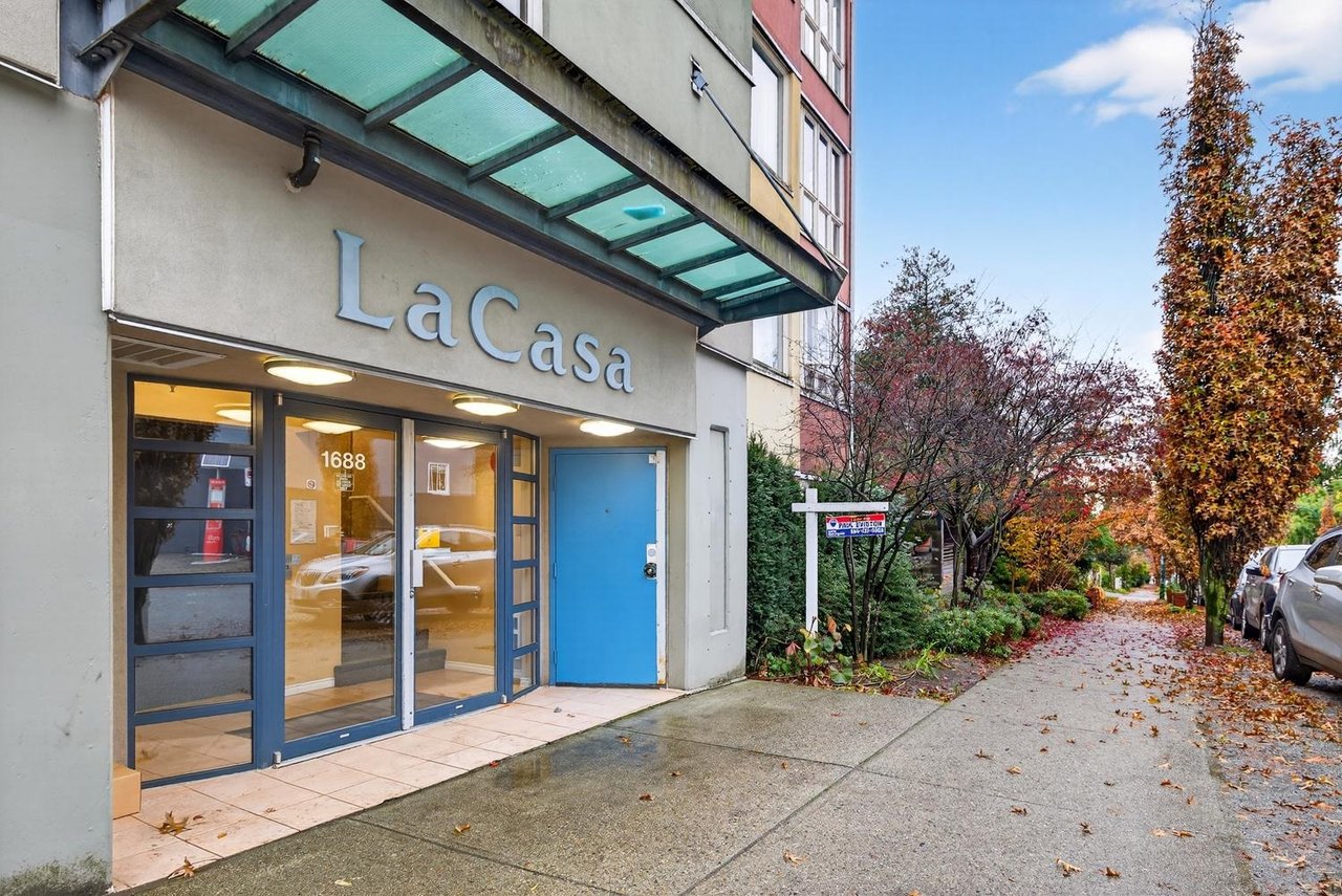 308-1688 E 4th Ave