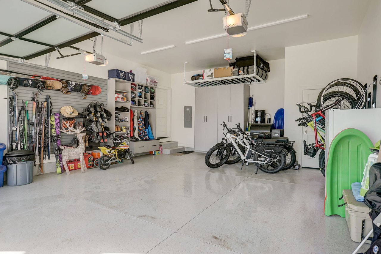 9957 N Meer Circle