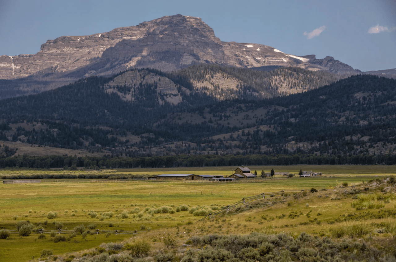 The fabulously wealthy are fueling a booming luxury ranch market out West