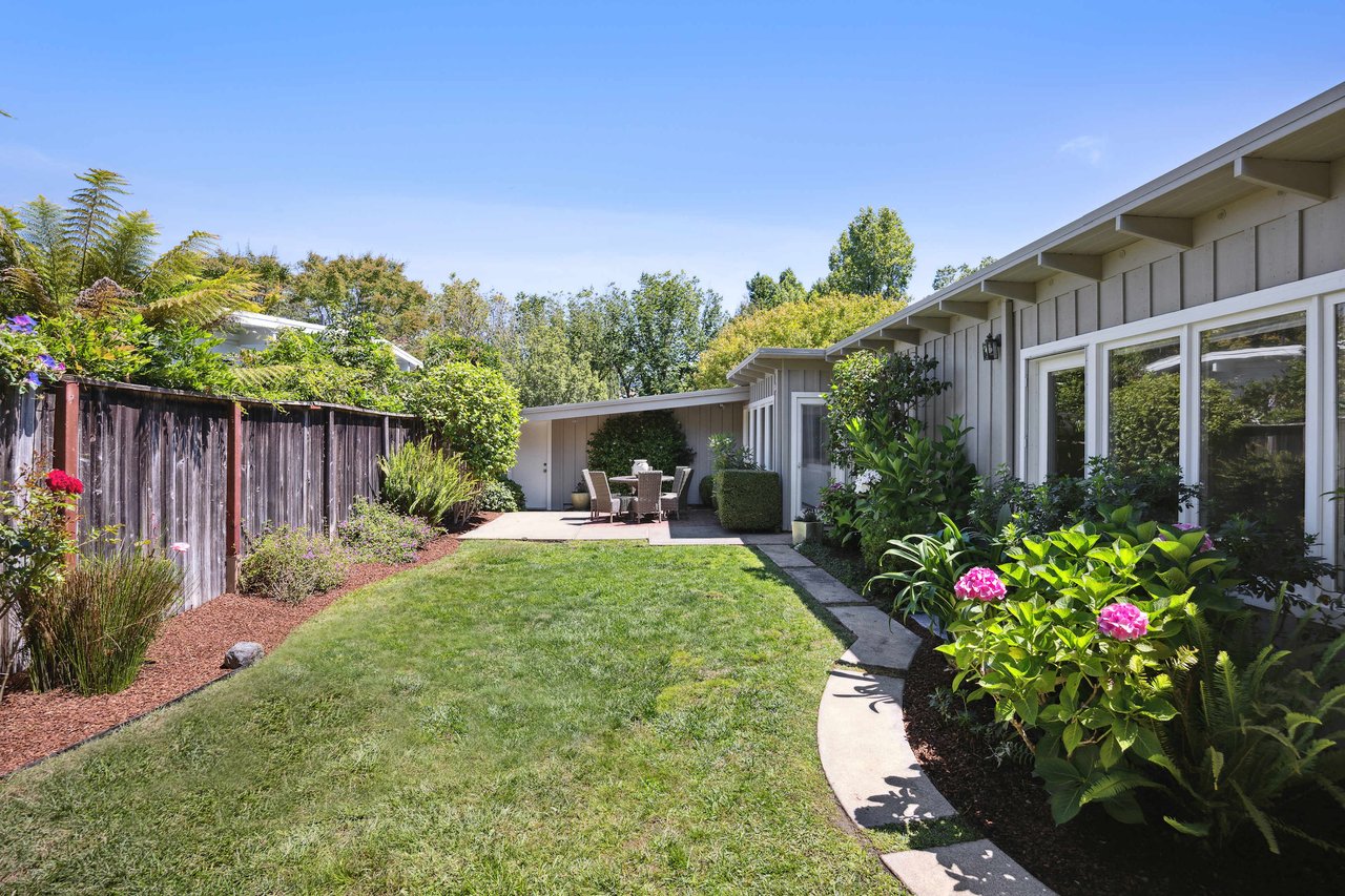 Charming Single Level Home on the Belvedere 'Flats'