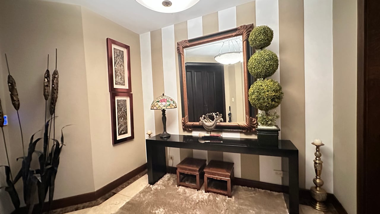 Colonial Luxury Tower Condo, Curridabat, San Jose
