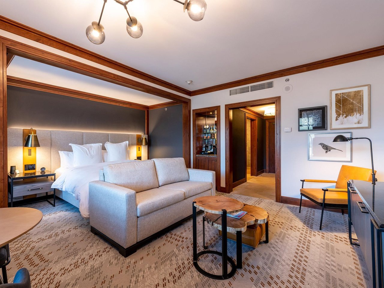 562-4591 Blackcomb Wy