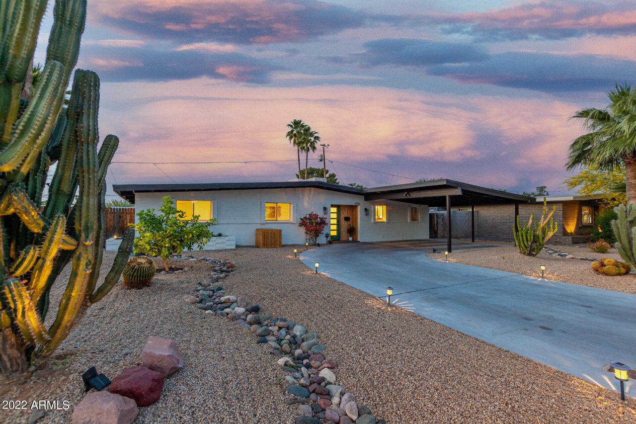 3702 E Laurel Lane