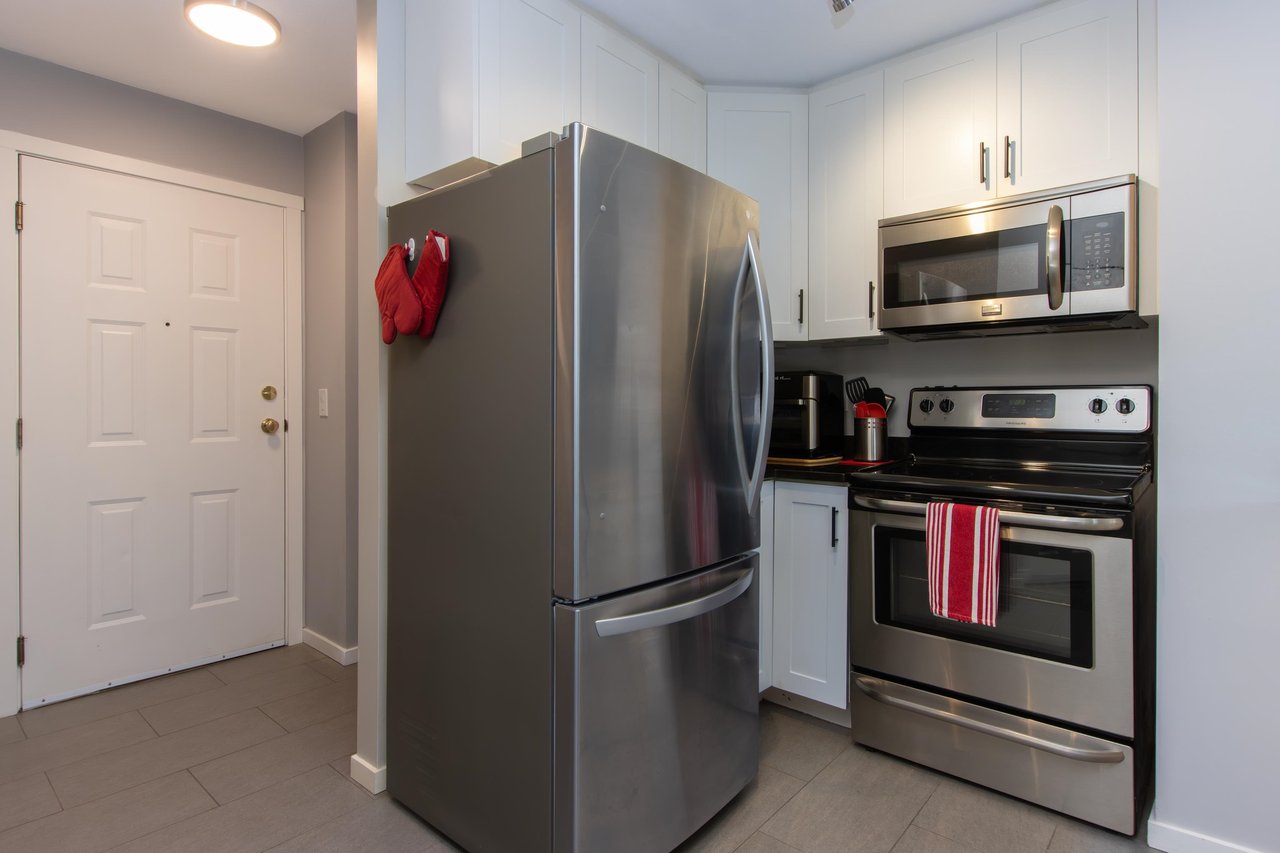 C211-40140 Willow Cres