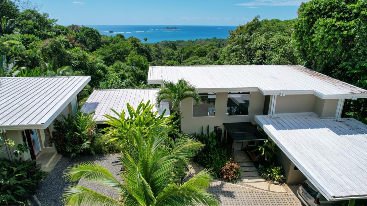 Balinese Style Oceanview Villa, Uvita, Puntarenas