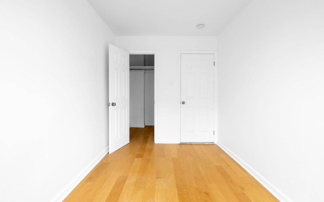 77 Legion St