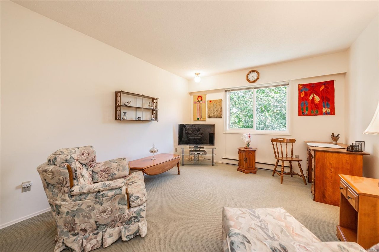 8-1019 Pemberton Rd