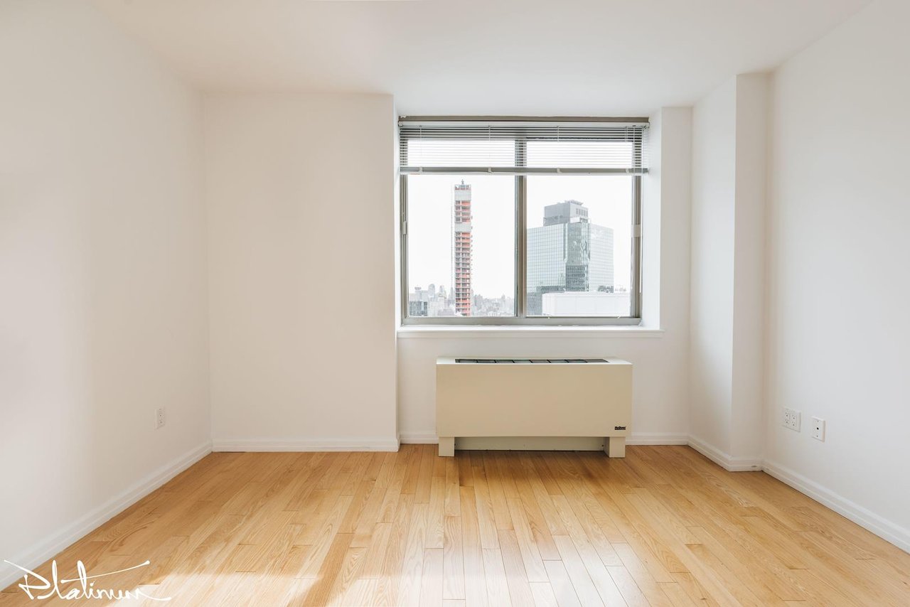 2 Gold Street, Apt 3913