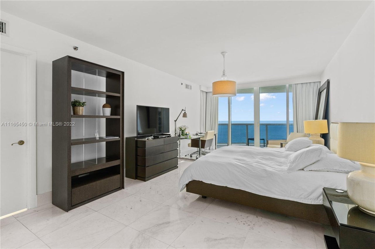 17201 Collins Ave #3708 Sunny Isles FL