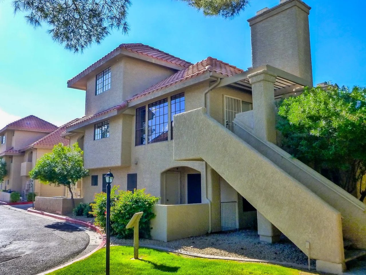 1211 N Miller Rd Unit 257