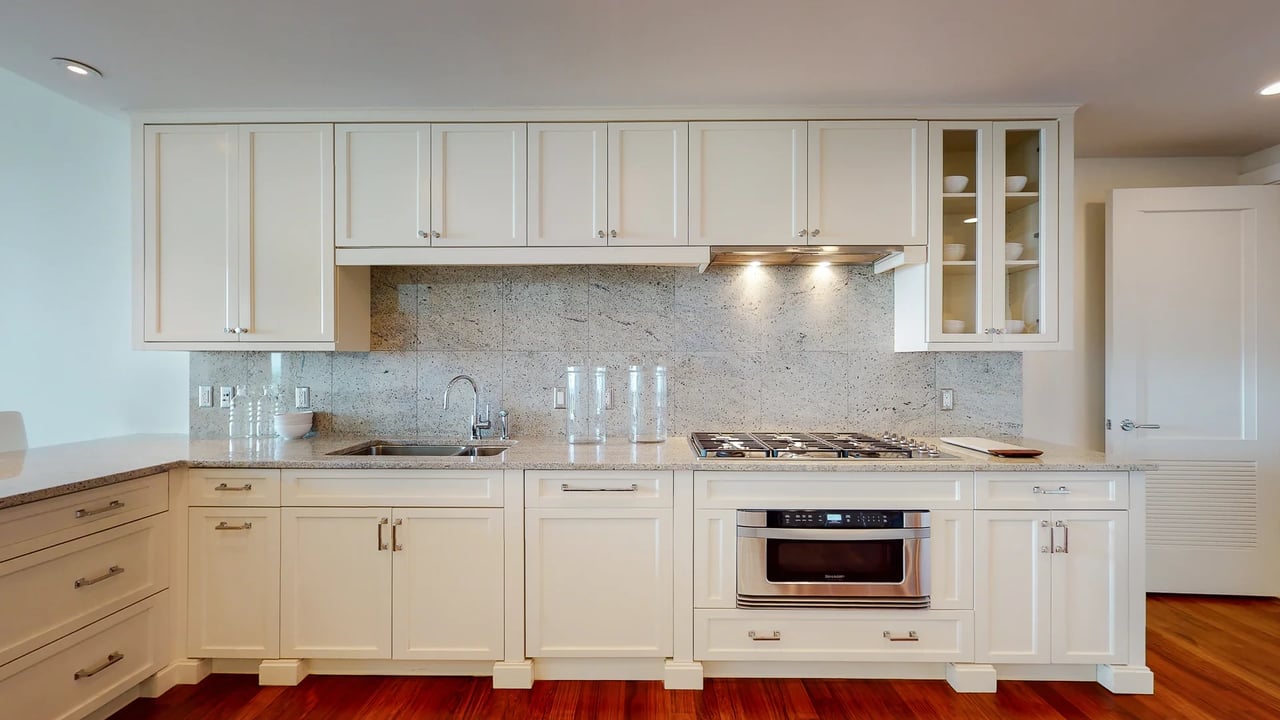 1 W Century Dr #8B