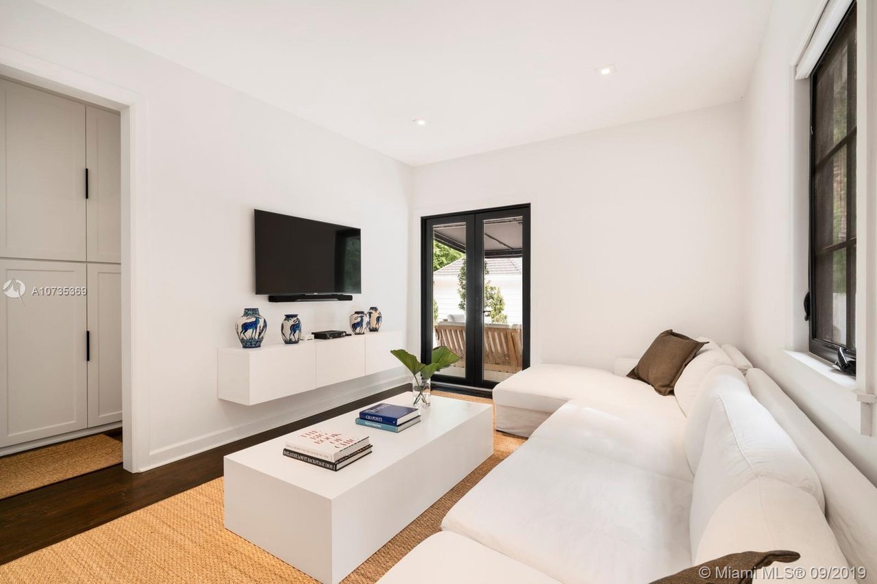 3679 Bouganvillea Road