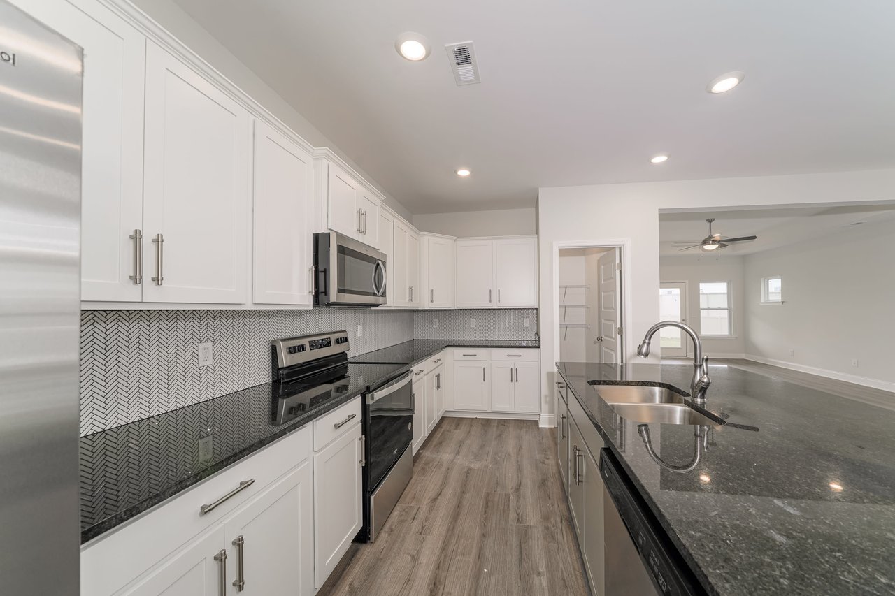 Summit Lakes Community just minutes from I-65! ATHENS CITY SCHOOLS!