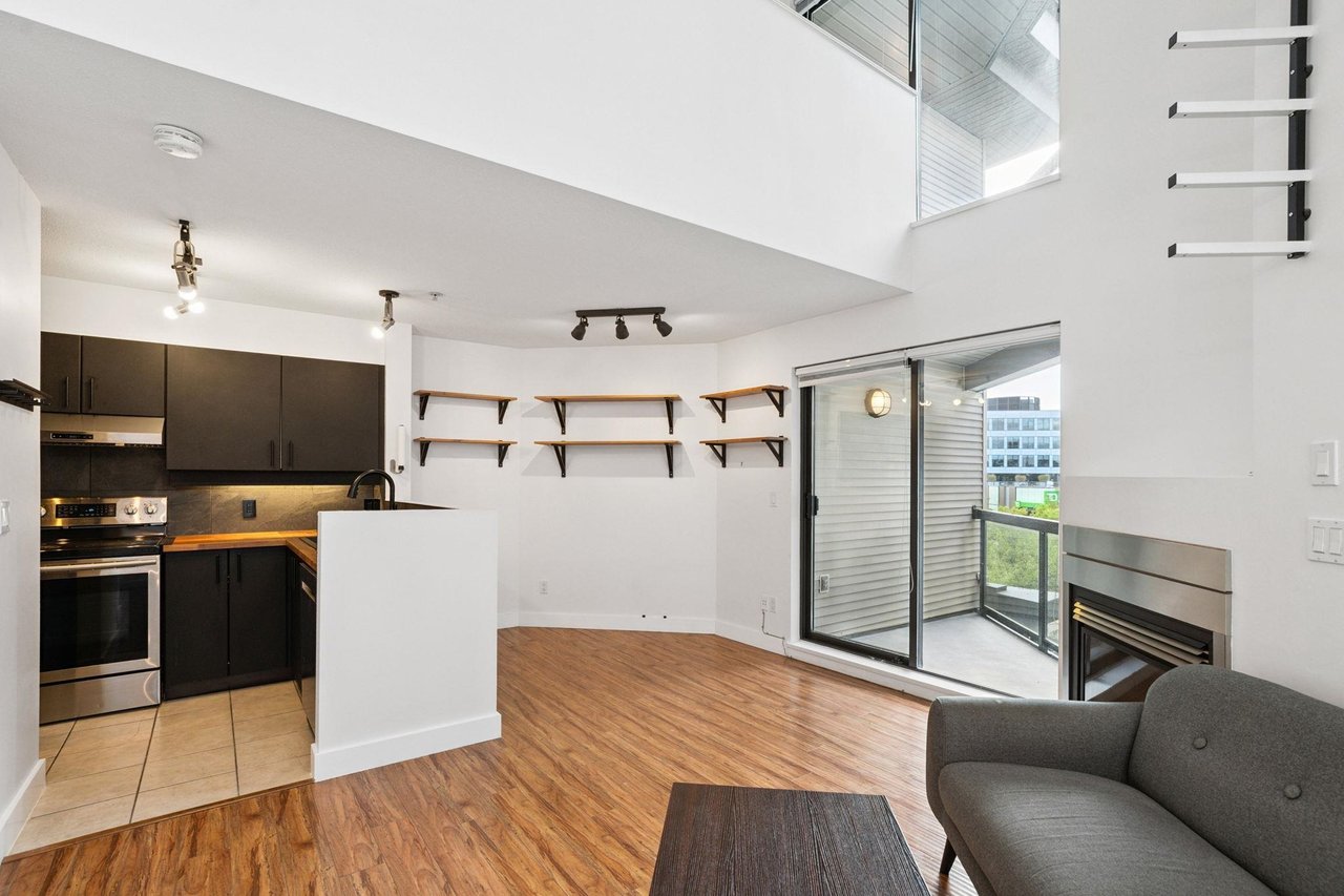 415-10866 City Pkwy