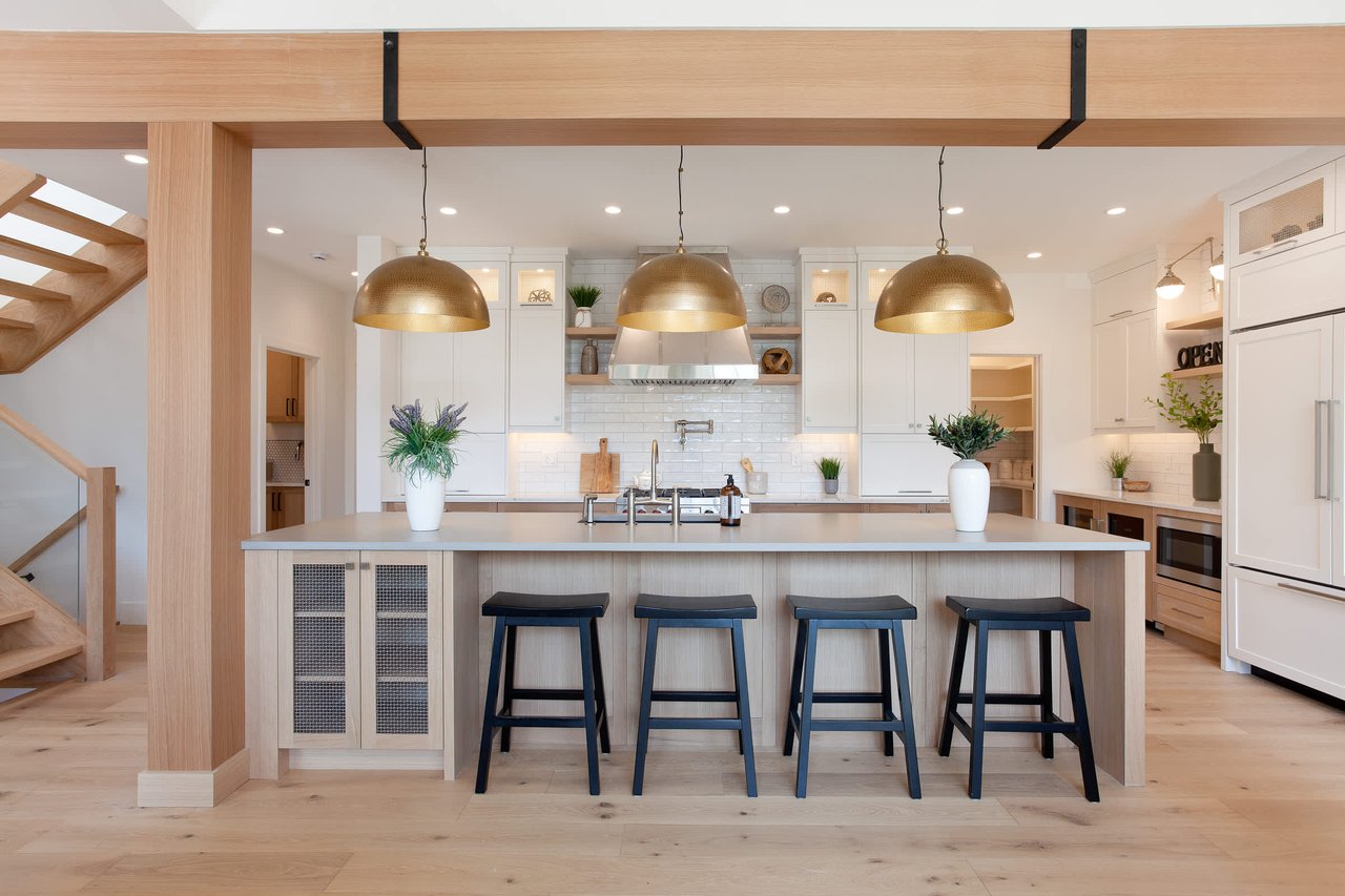 909A 9th Street