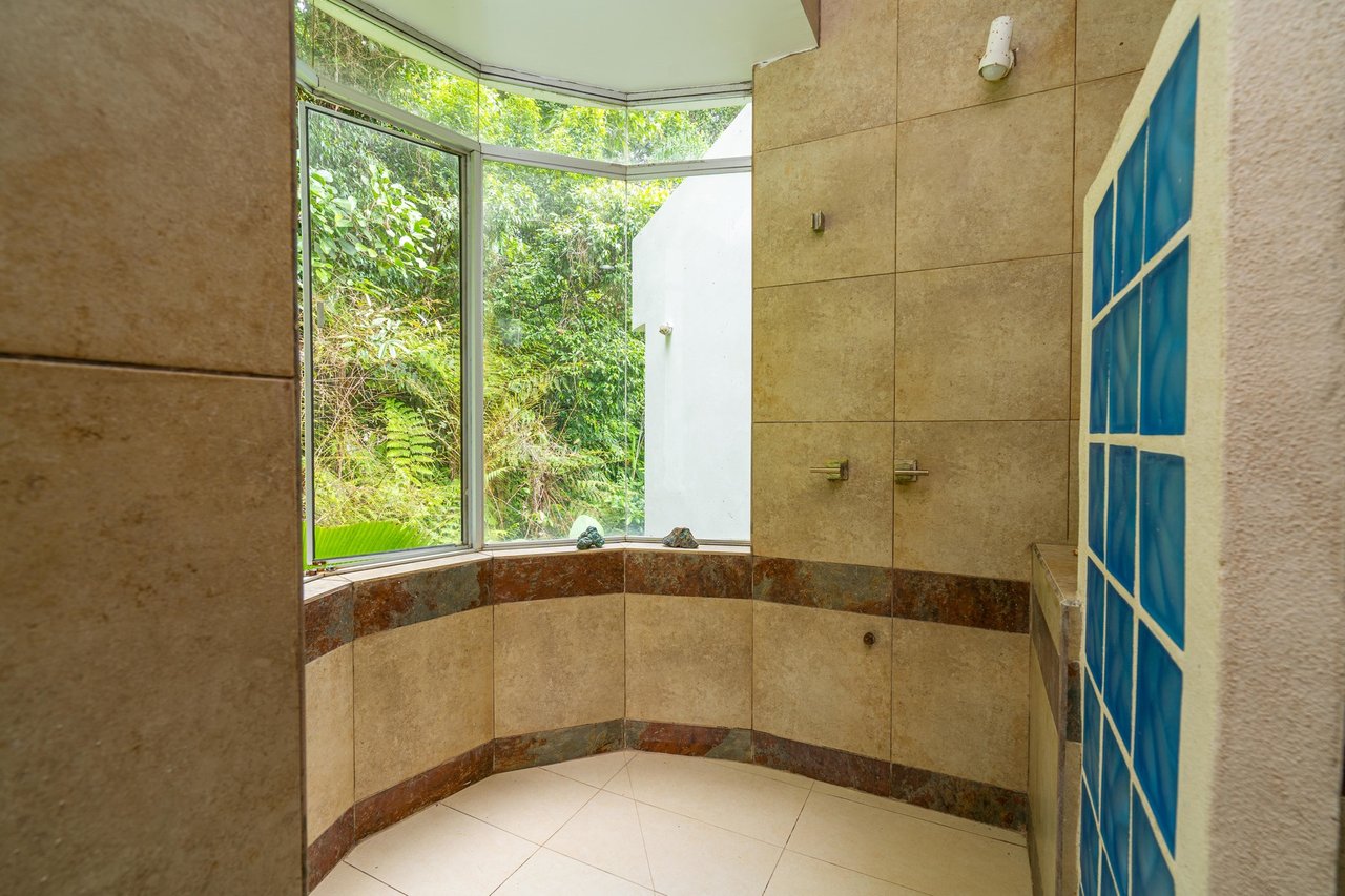 Modern Rainforest Estate, Manuel Antonio, Puntarenas