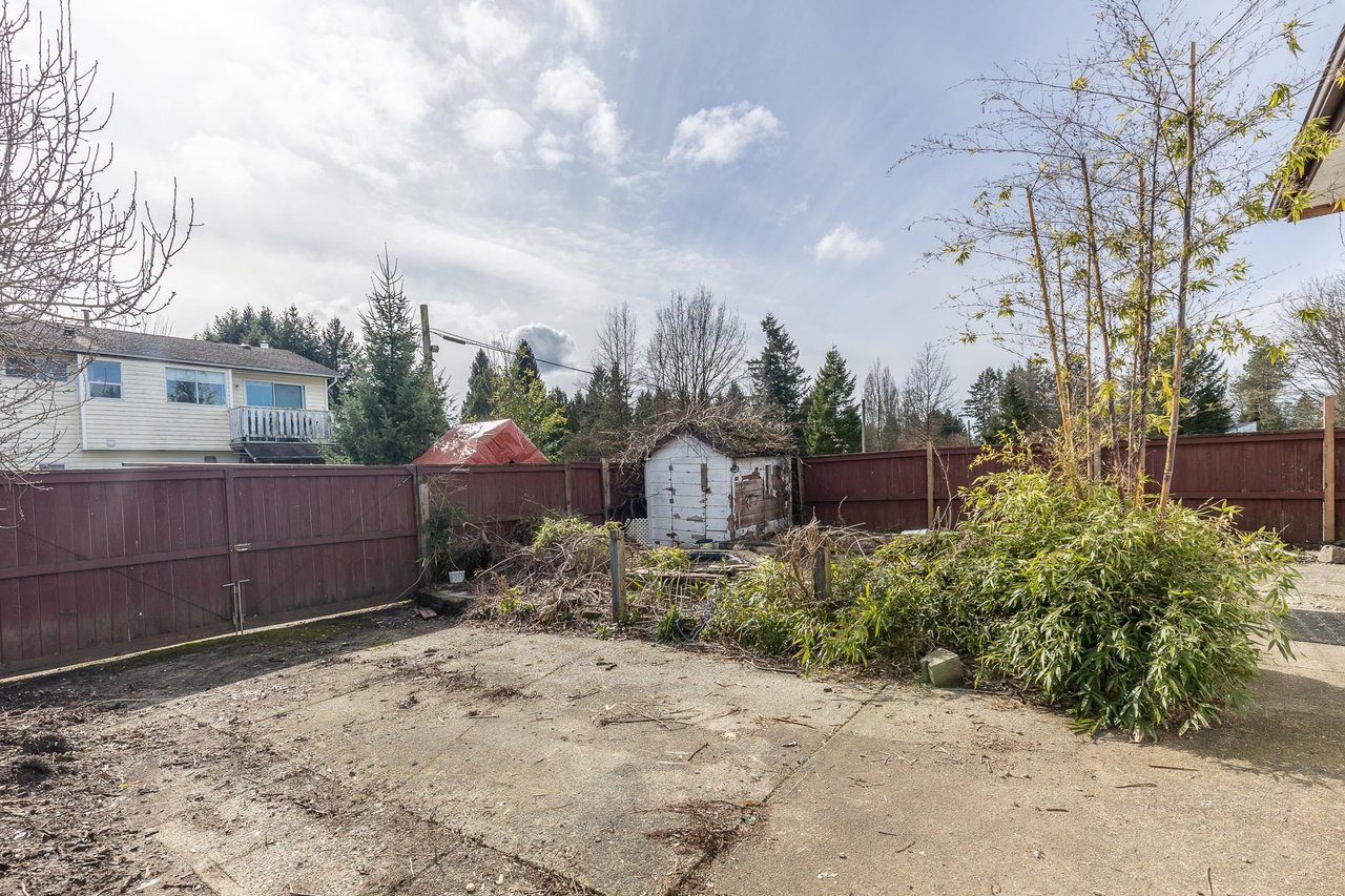 21504 Dewdney Trunk Rd