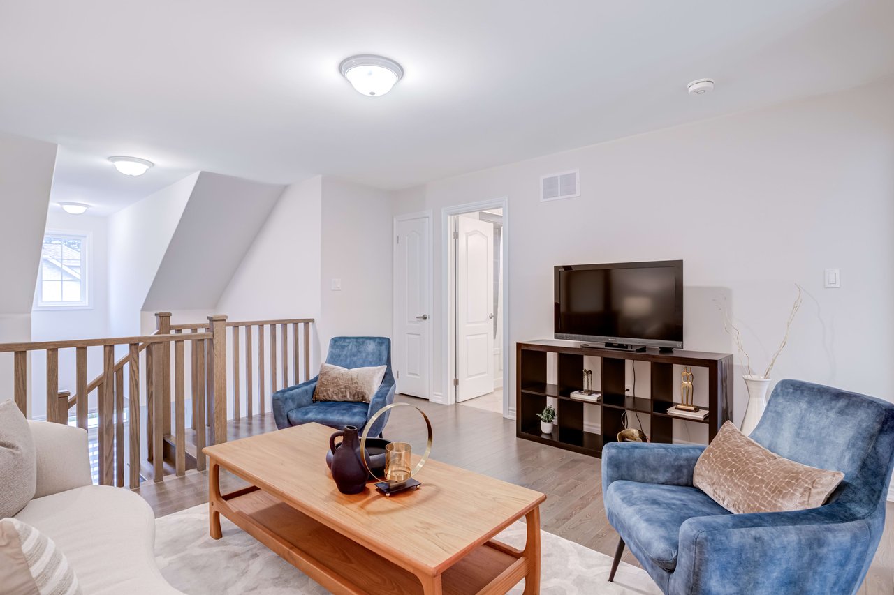 6 Dreamland Lane