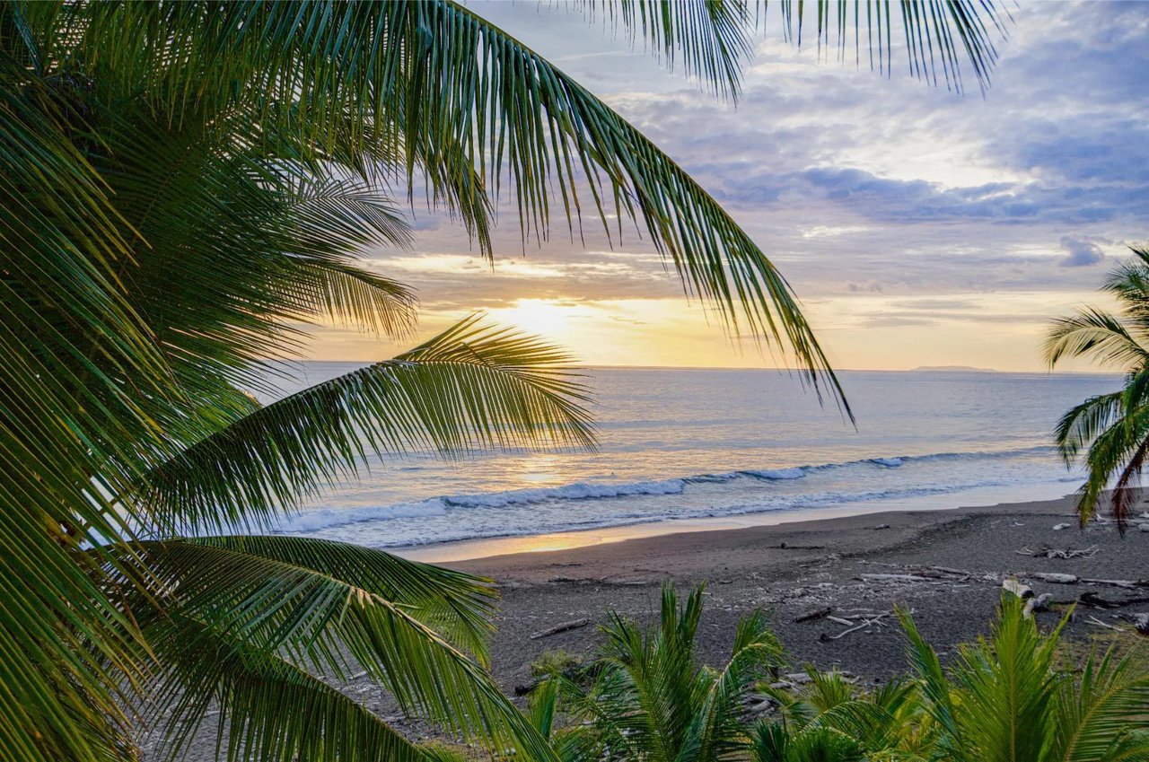 Titled Beachfront Luxury Estate, Jaco, Puntarenas