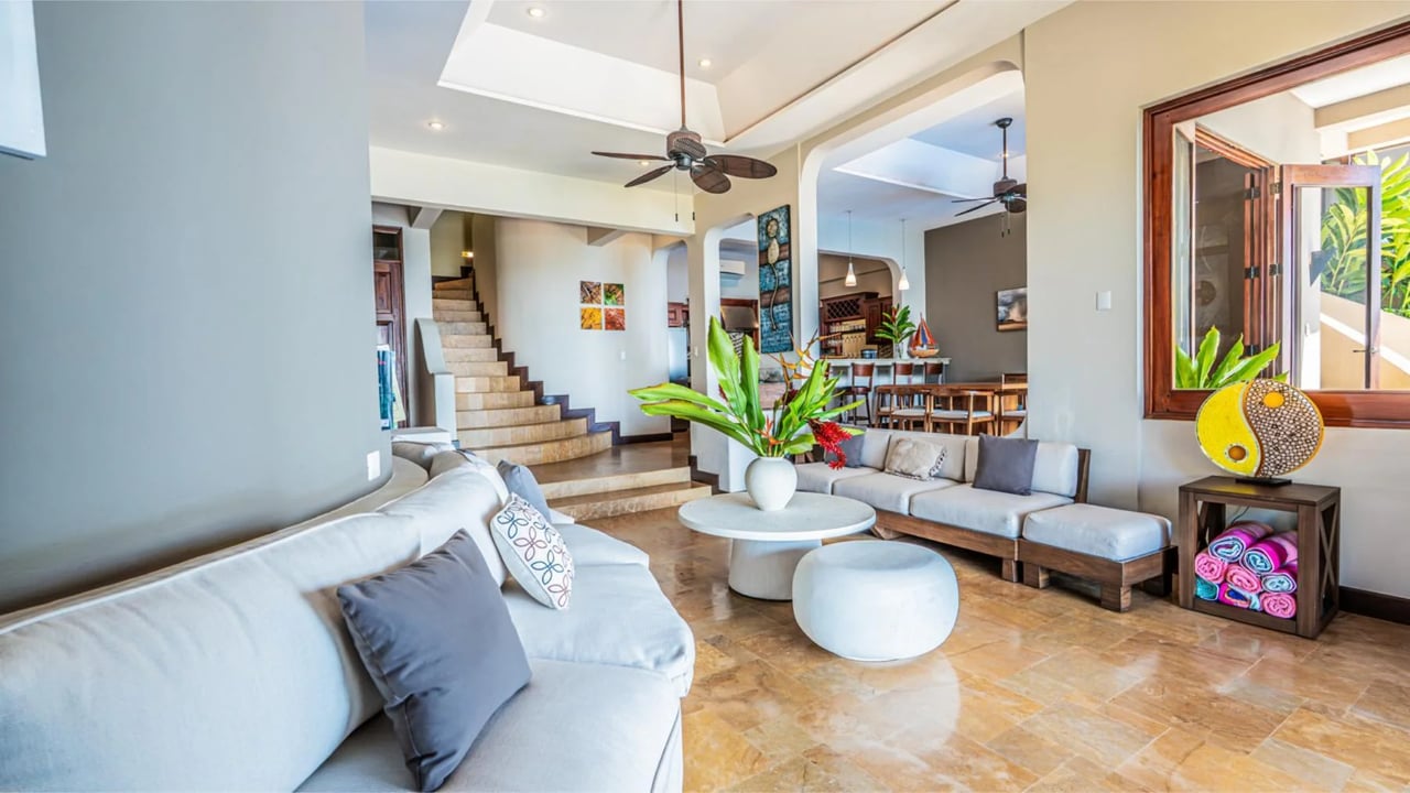 Solar Powered Coastal Luxury Estate, Dominical, Puntarenas