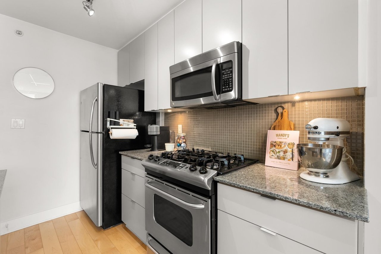 313-298 E 11th Avenue, Vancouver