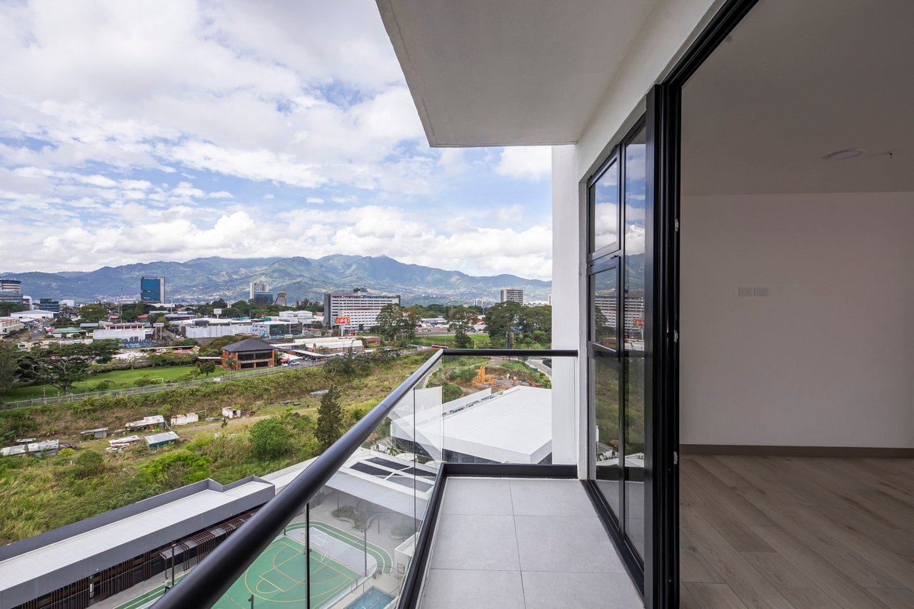 Corner Penthouse Nucleo Sabana, San Jose