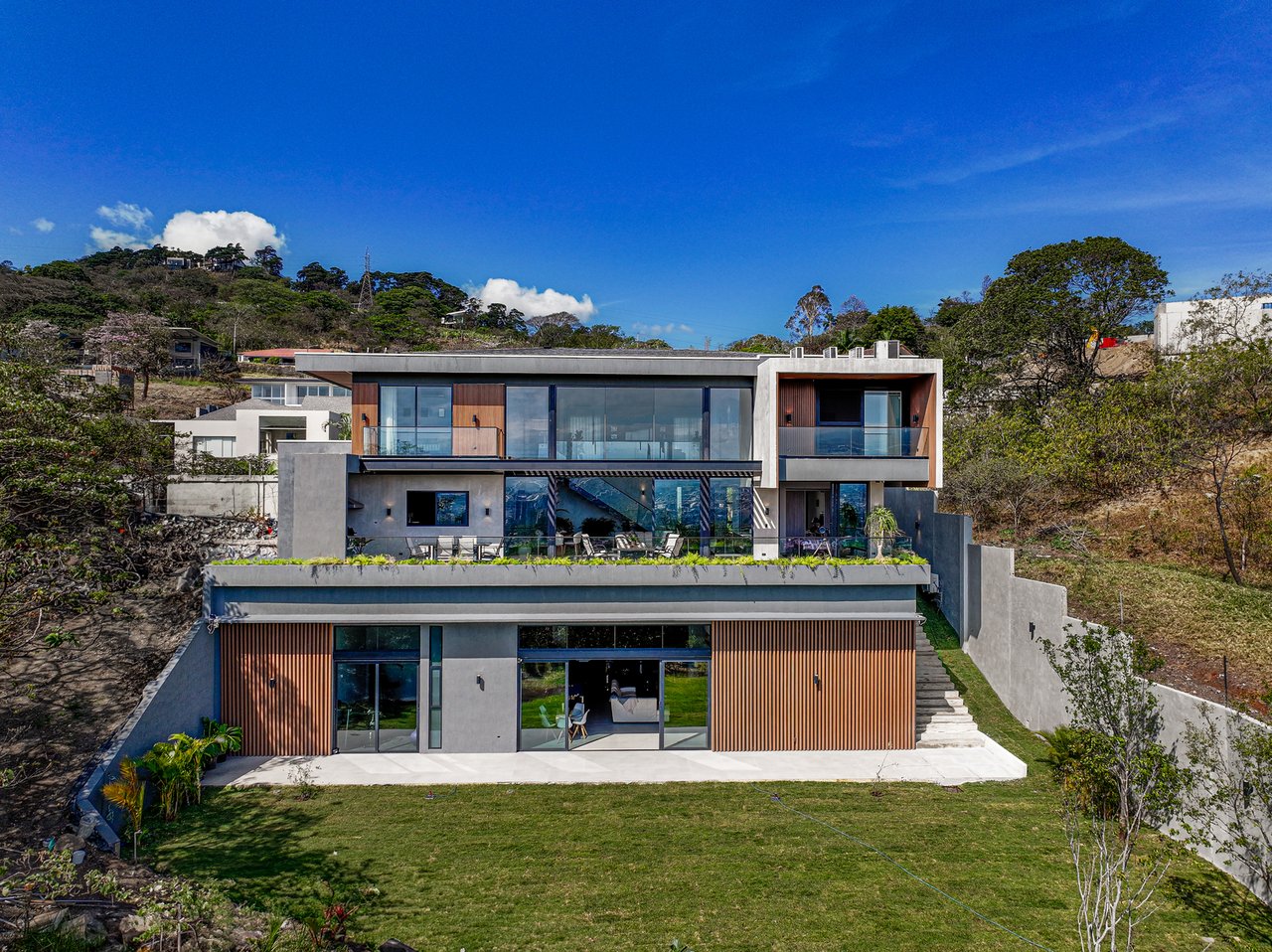 Panoramic City View Estate Home, Escazu, San Jose