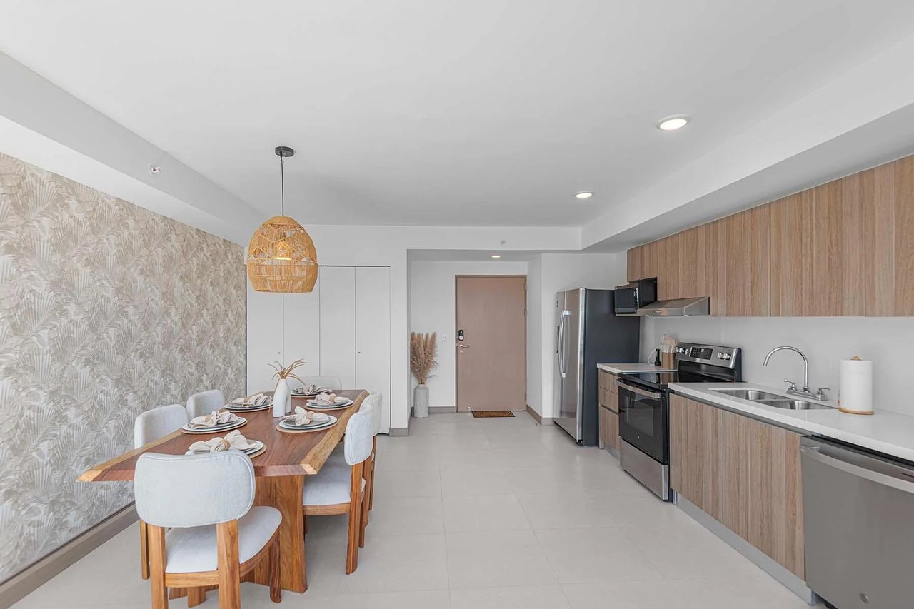 Luxury Oceanview Corner Penthouse, Jaco, Puntarenas