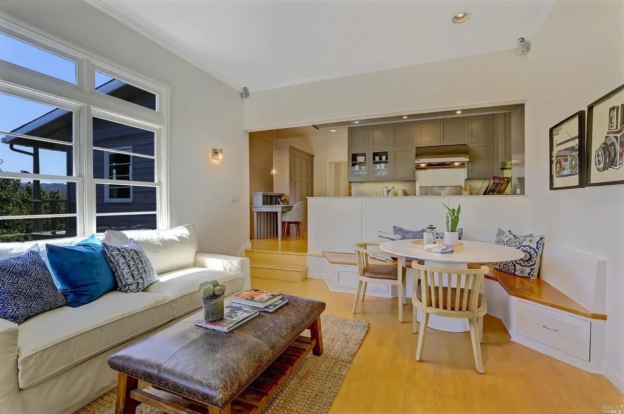 116 Winding Way