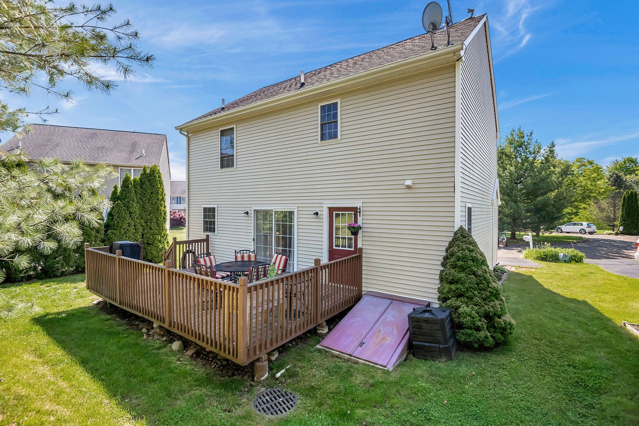61 Lucy Circle Unit: 61