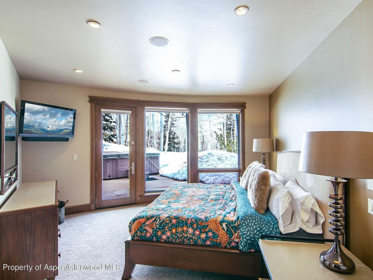  Perfect Gateway with Great Ski Acess - Snowmass Village