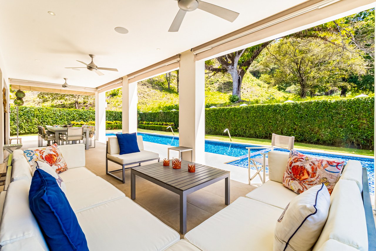 Contemporary Private Pool Villa, Jaco, Puntarenas