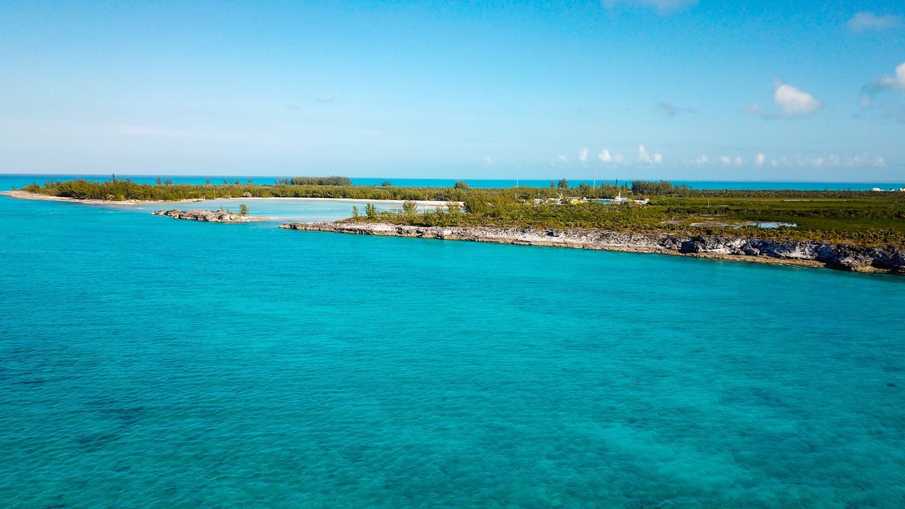 Hawks Nest Cay Cat Island