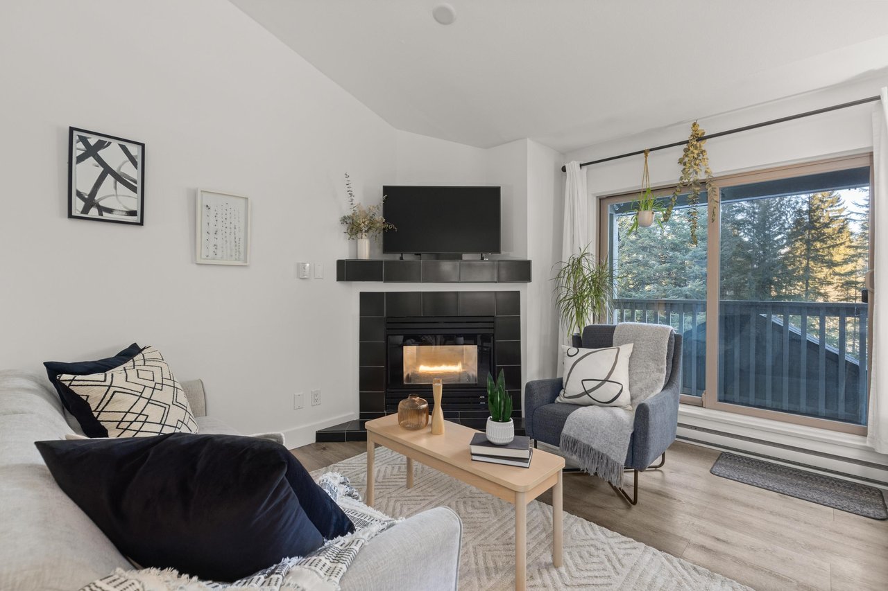 25-3102 Panorama Ridge
