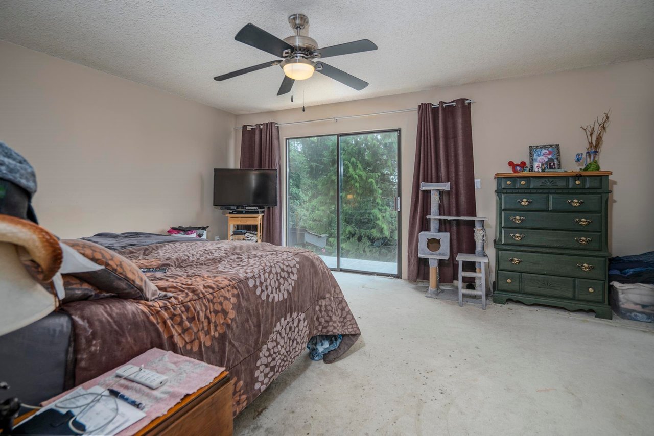 1305 Charter Hill Dr