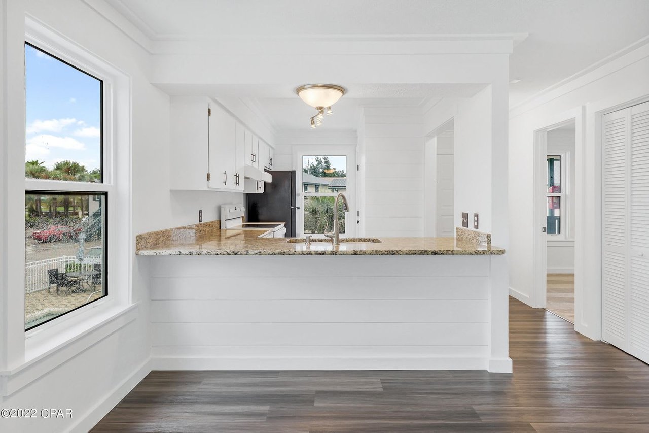 7813 N LAGOON Drive Unit 7C