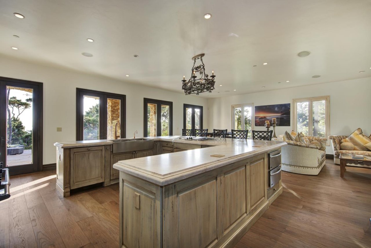 3108 Flavin LN