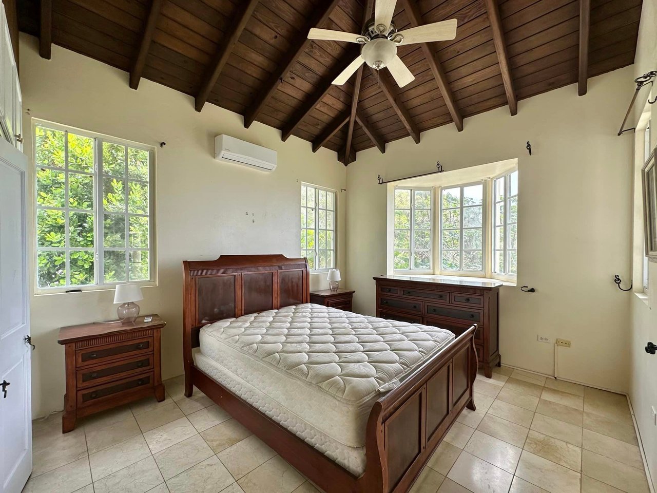 797 Chalwell Estate 2 Bedroom Apartment