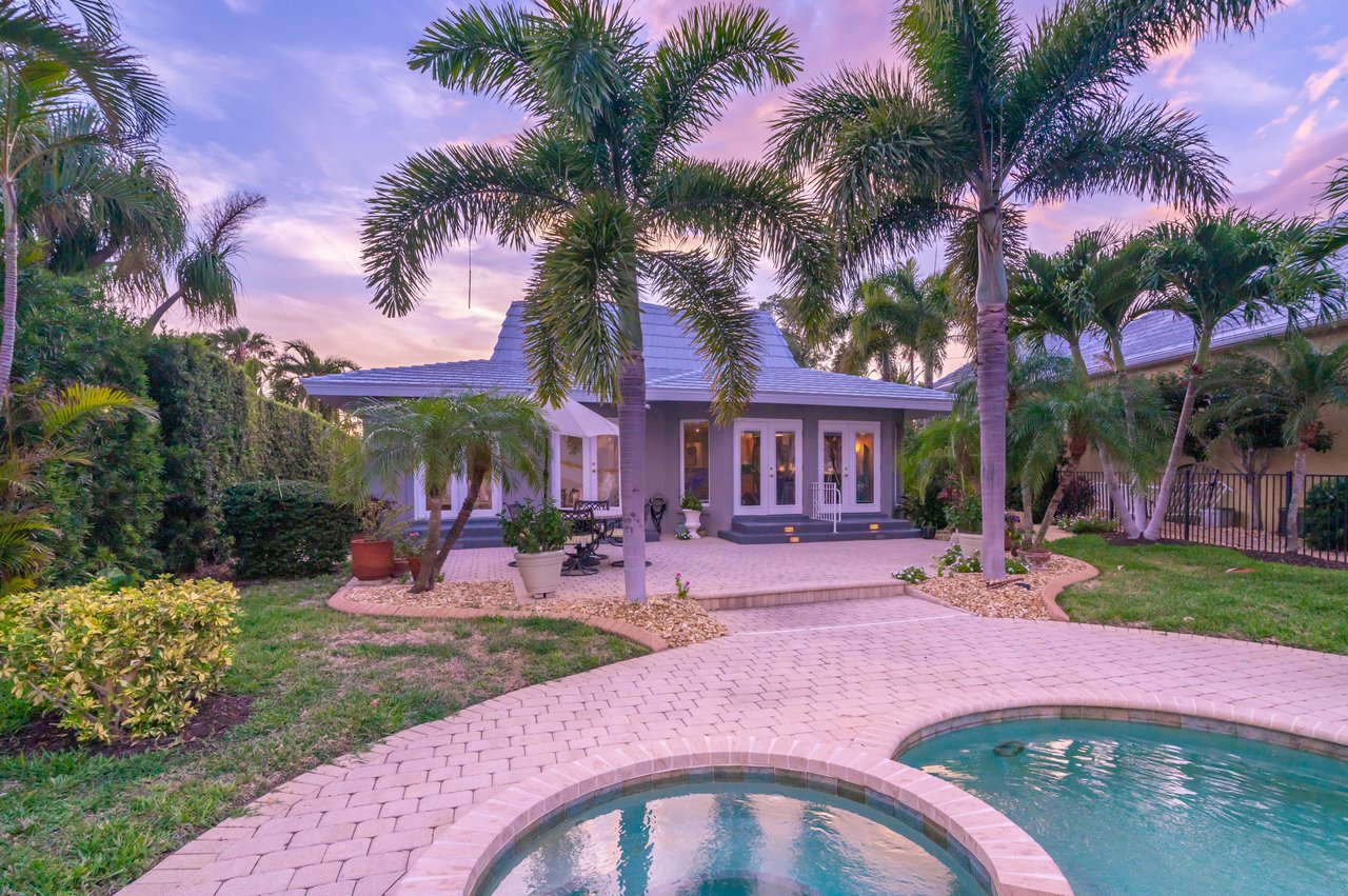 Prestigious Address in Lido Shores