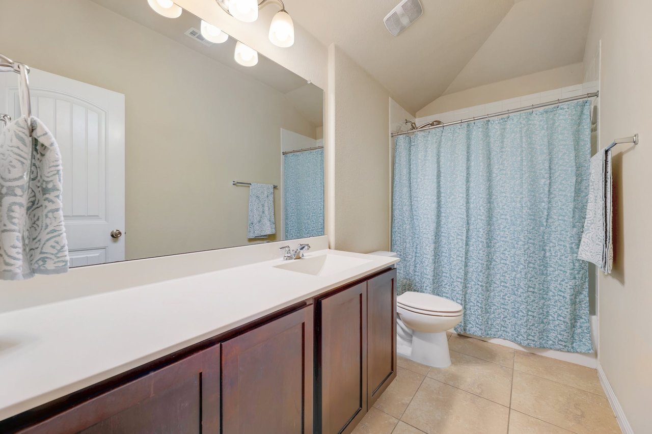 141 Serrano St, Georgetown, Texas 78628