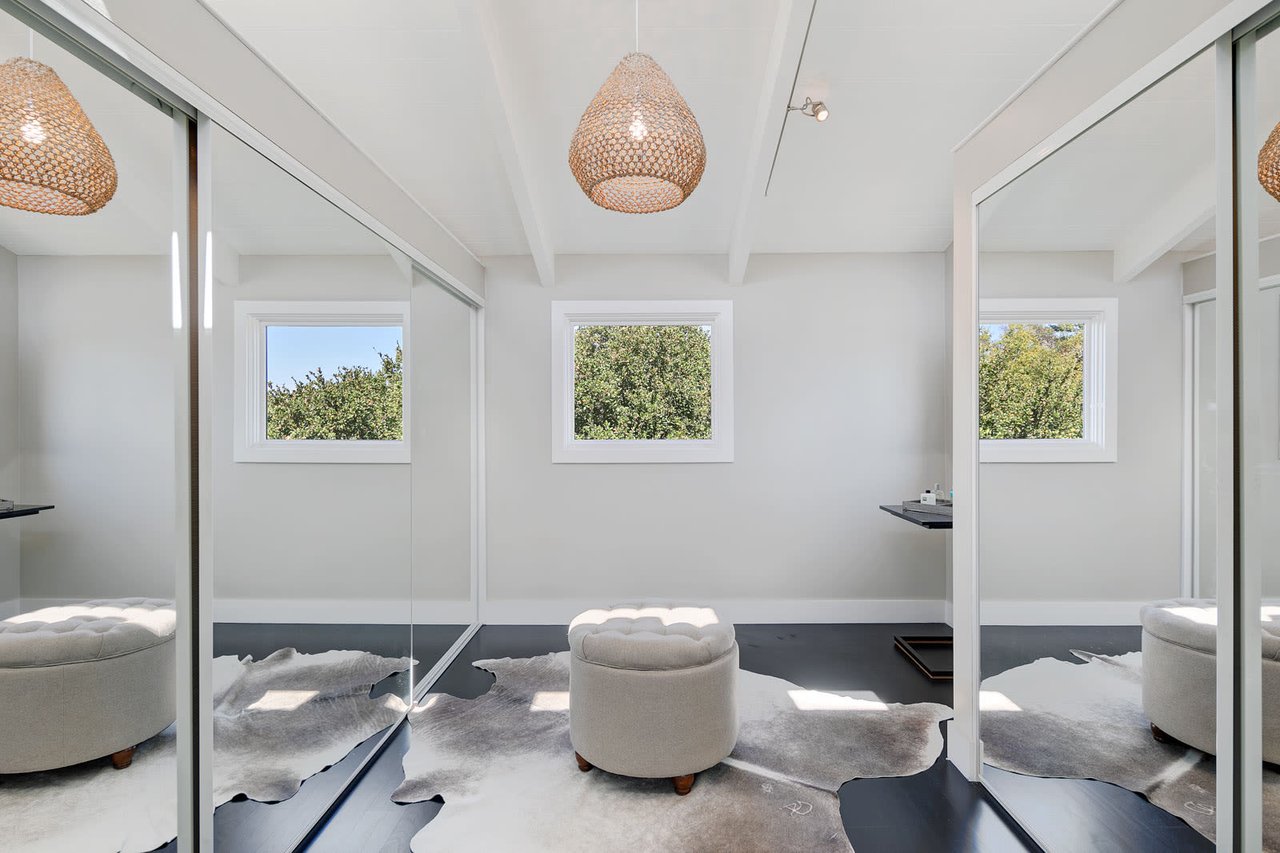 555 Iron Springs Road, Fairfax