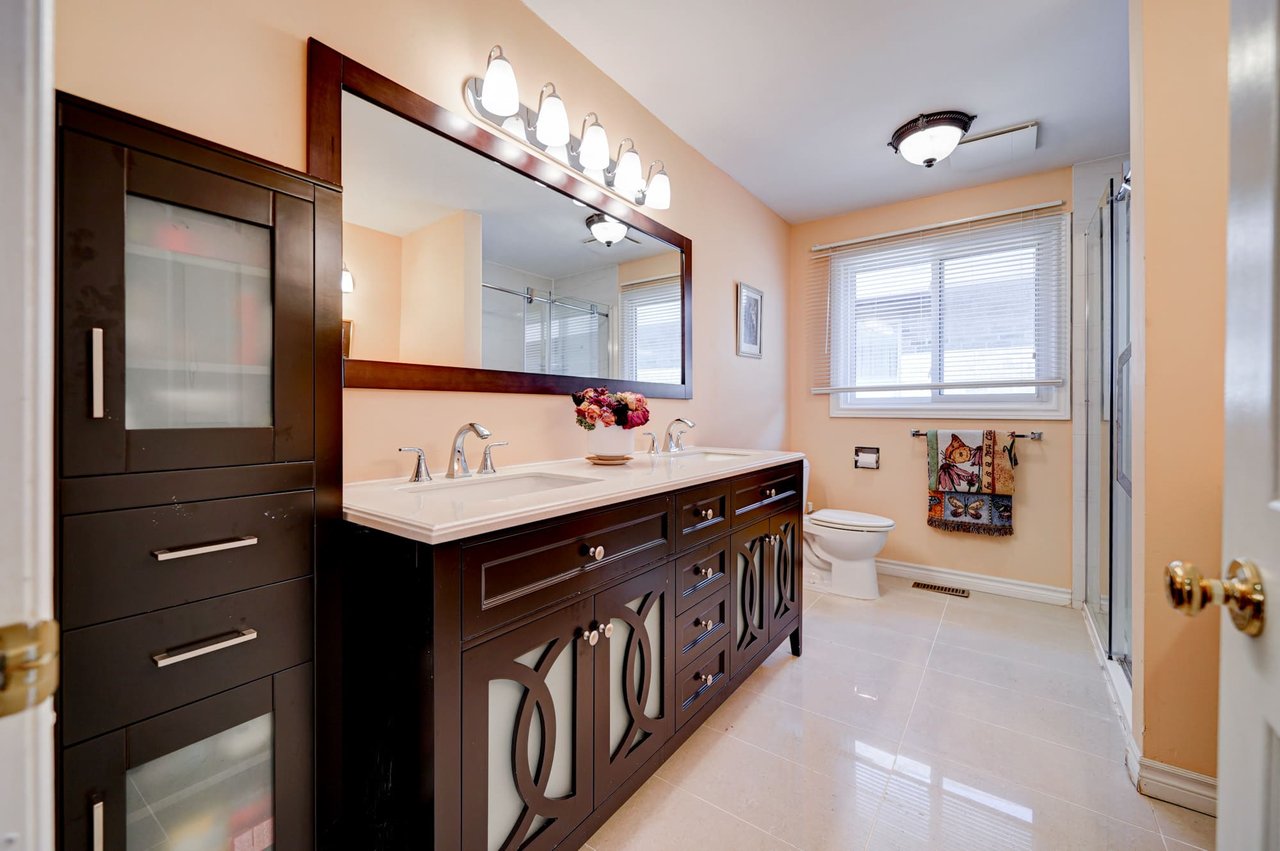 2184 Lumberman Lane