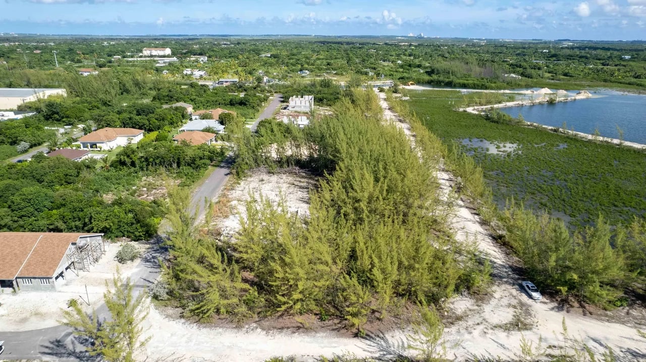 Single Family Lot in Southern Seas