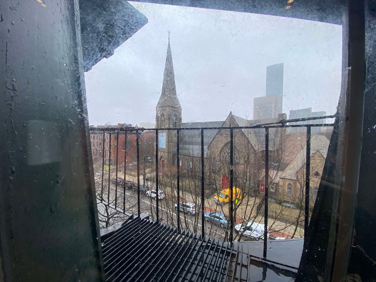 Fully Furnished "Turnkey" South End One Bed for JULY 1st