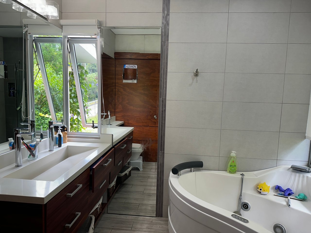 Sustainable Smart Home, Ciudad Colon, San Jose