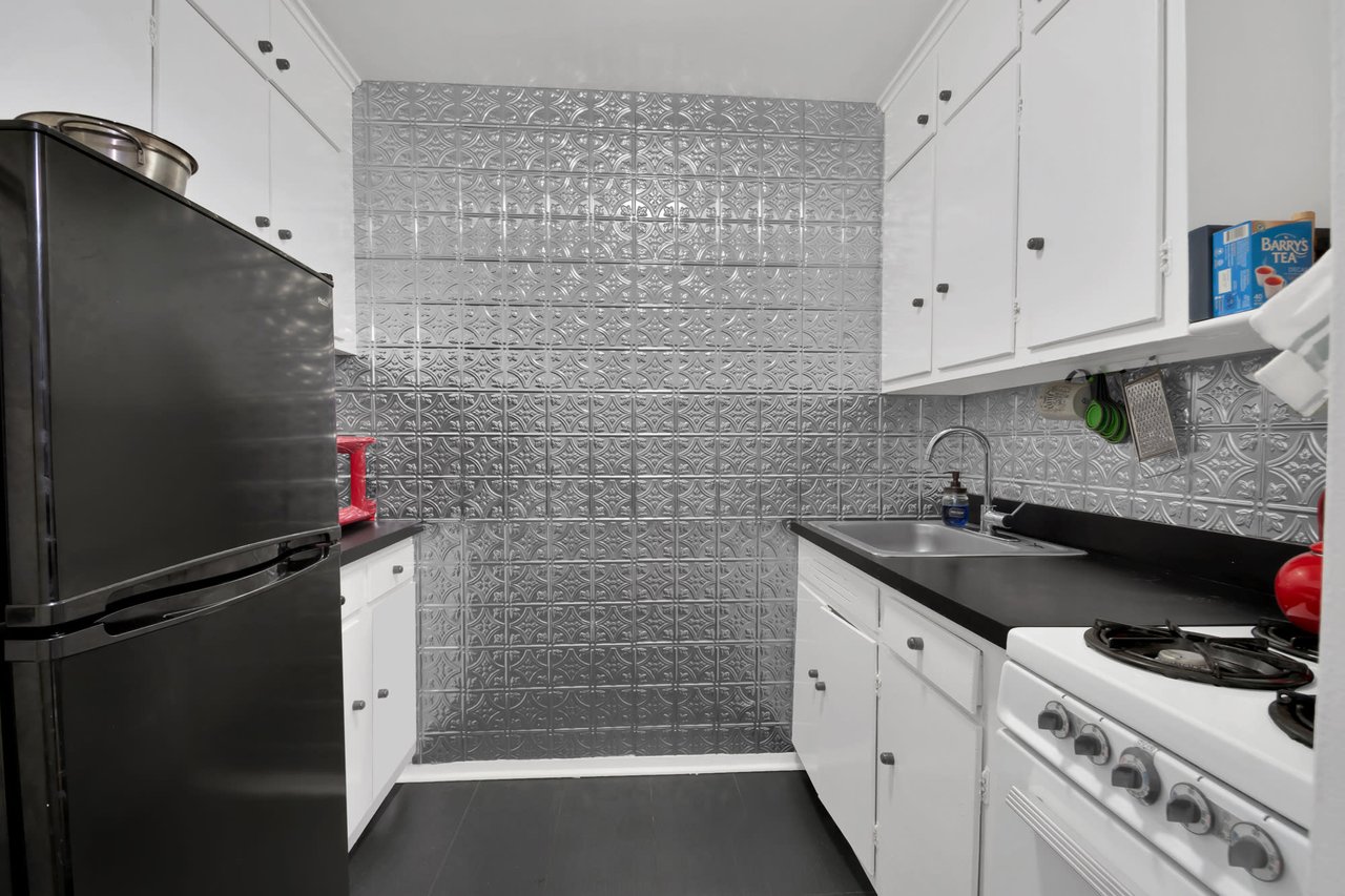330 E 80th Street, Unit 2J