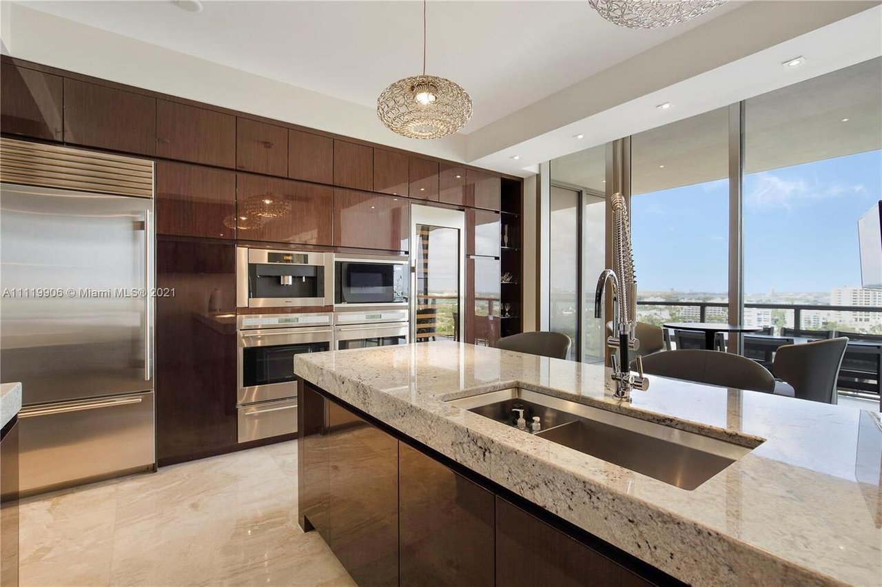 9705 Collins Ave, #1403N