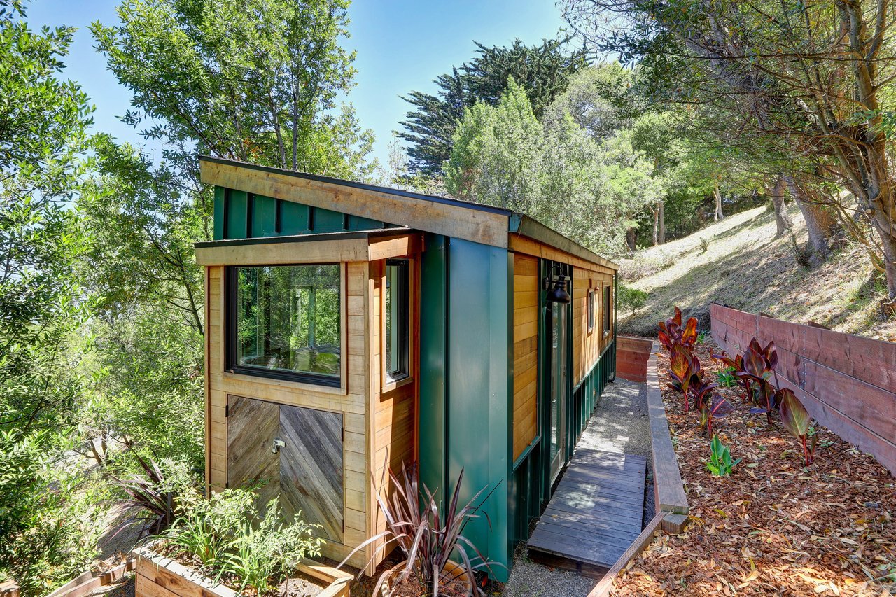 Paradise Retreat