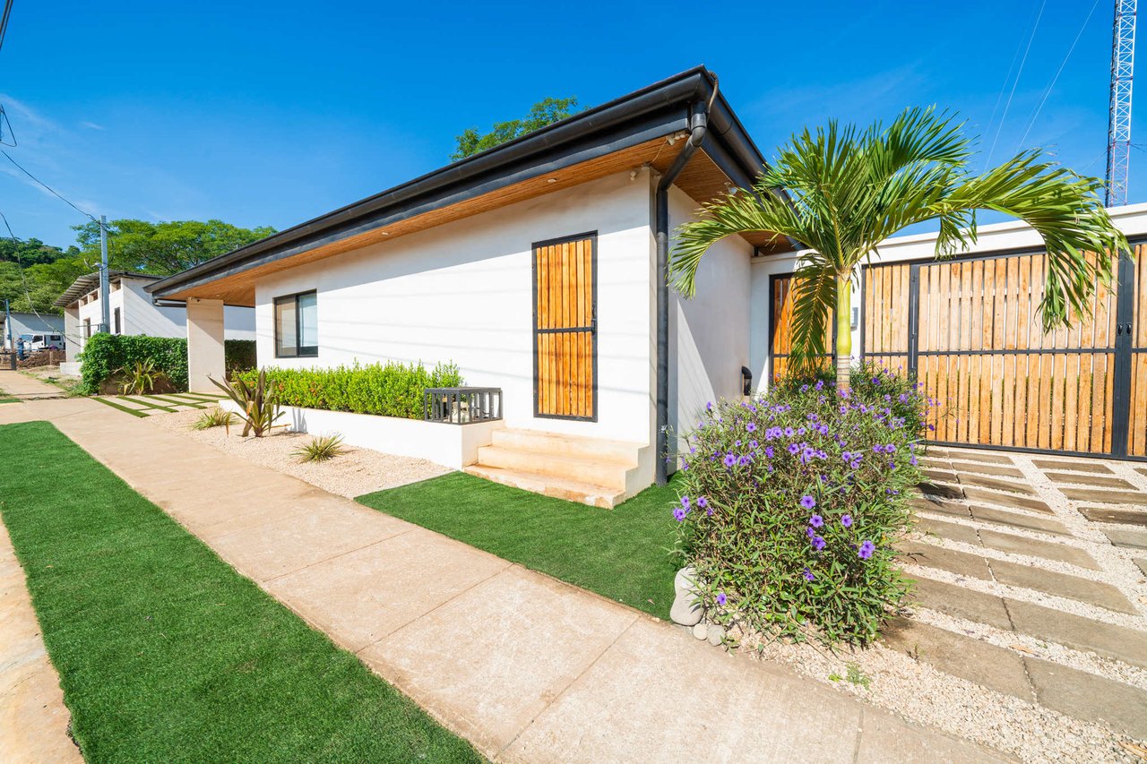 Calle Uno Tamarindo #3 | NEW 4 Bed Home 1 Mile to Tamarindo Beach!